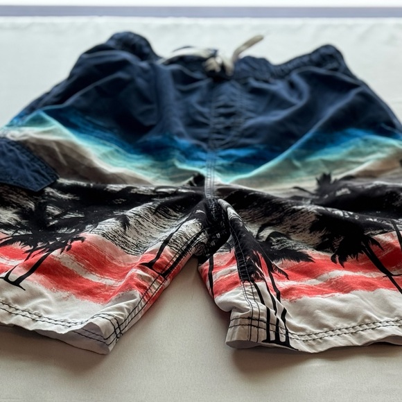 Okanu Other - Okanu Brand, Blue & Red Striped Swim Trunks W/Tropical Print, Boy’s (Sz L 14/16)